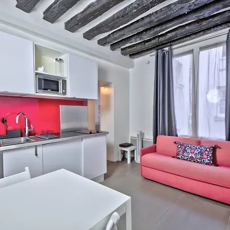 Appartamento 1 Bedroom Only 15 Min Walk To The Louvre *