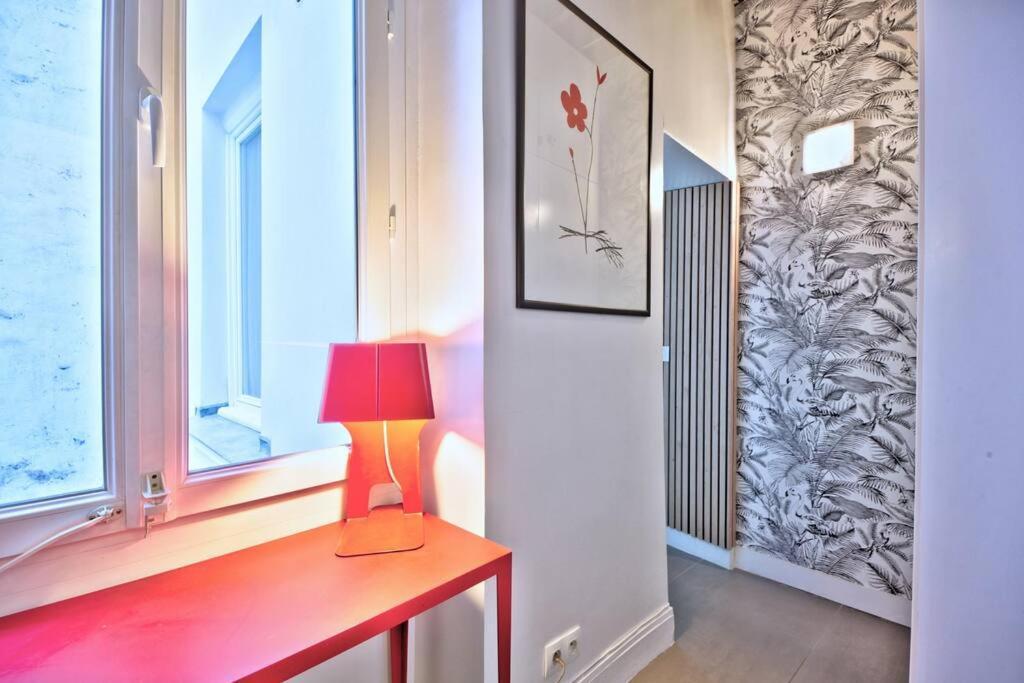 Appartamento 1 Bedroom Only 15 Min Walk To The Louvre